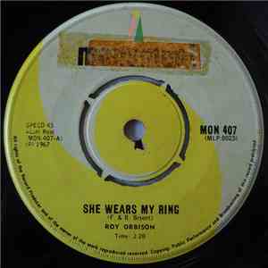 Roy Orbison - I Can't Stop Loving You / She Wears My Ring