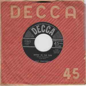 Louis Armstrong - Sittin' In The Sun (Countin' My Money)