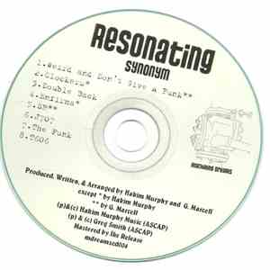 Resonating - Synonym