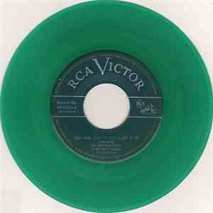 Pee Wee King And His Golden West Cowboys - Keep Them Cold Icy Fingers Off Me