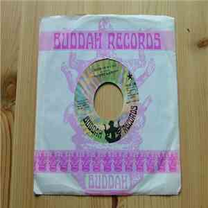 Chee-Chee And Peppy - I Know I'm In Love / My Love Will Never Fade Away